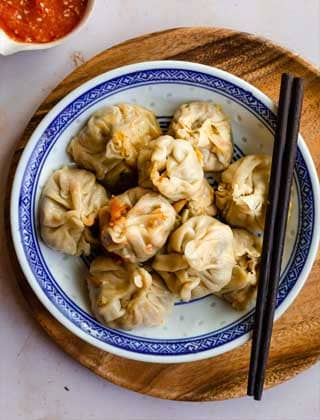 Momos